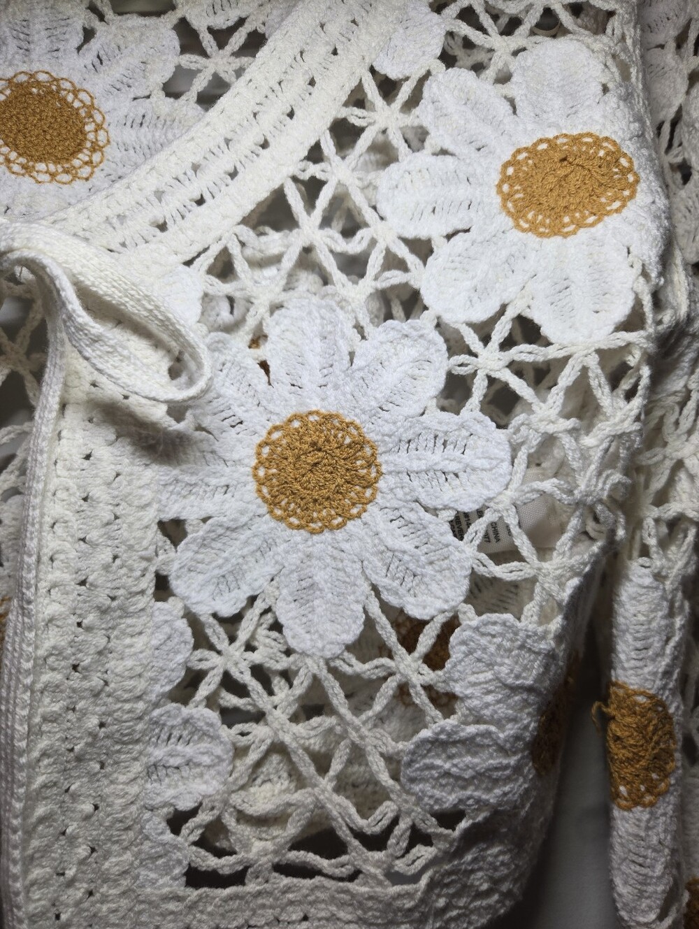 Moon & Madison Crochet Daisy Cardigan Cropped Sweater Large Boho Hippie - Picture 7 of 13